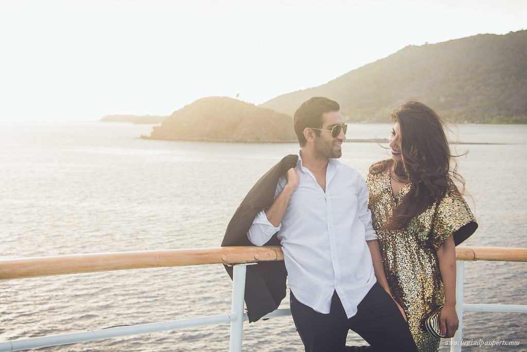 couple on captain cook cruise fiji