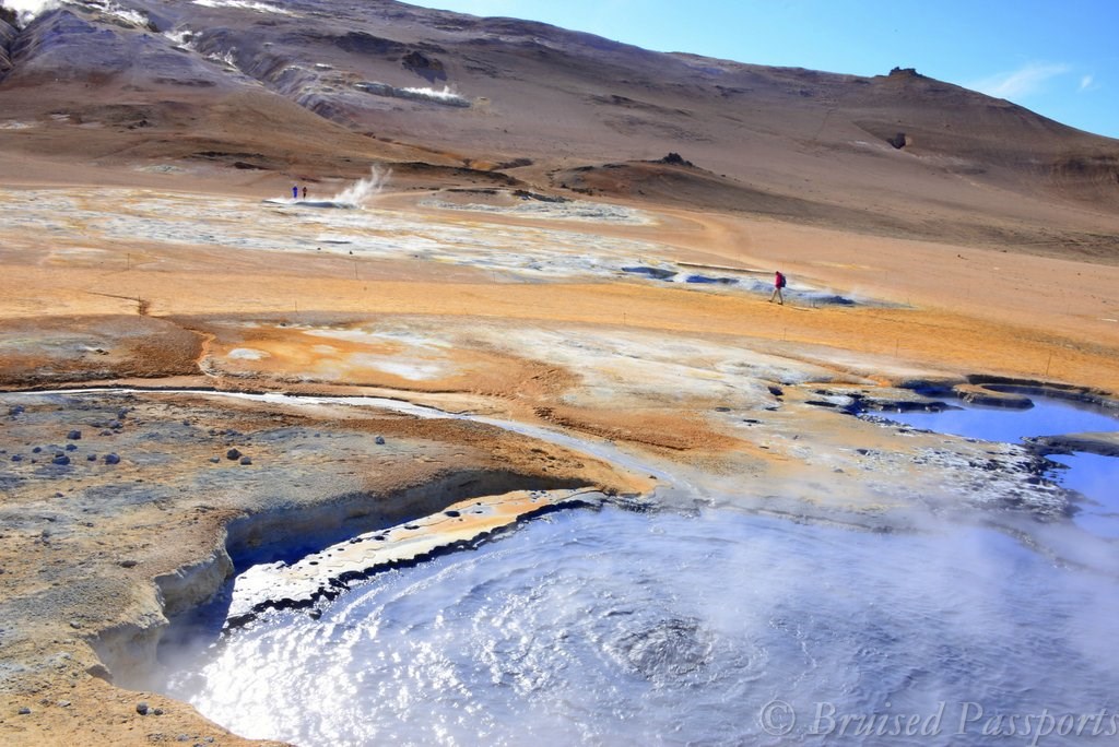 Sulphur springs near Lake Myvatn 