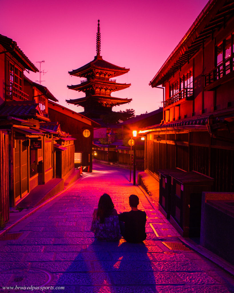 Sunset at Hokan-Ji temple in Gion Kyoto