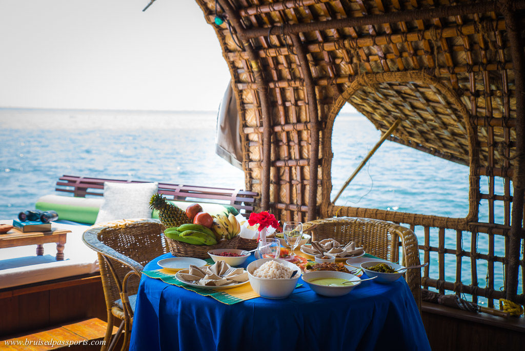 kerala backwaters houseboat lunch