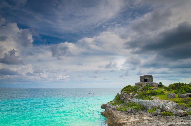 Tulum ruins Mexico ocean