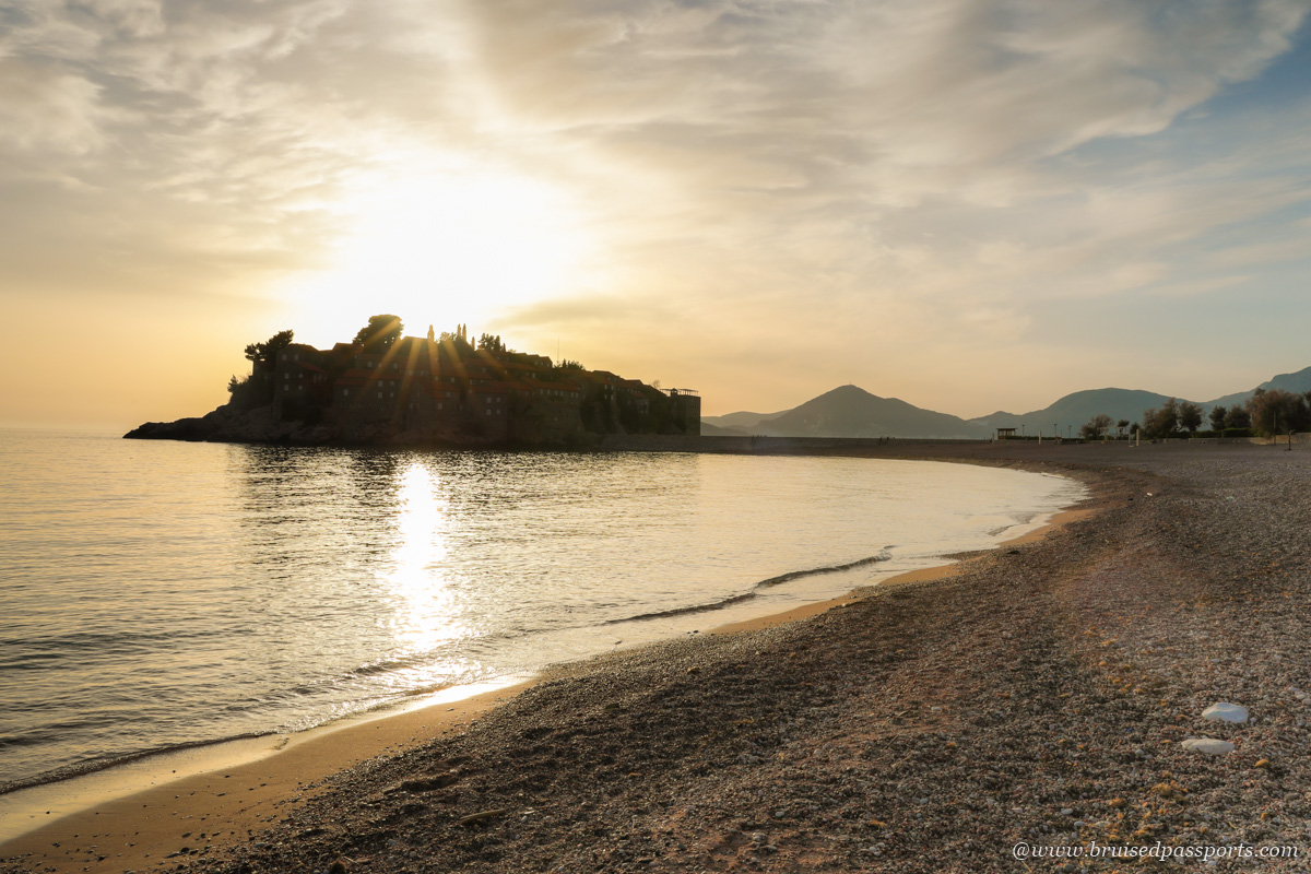 Sveti Stefan public beach with free access