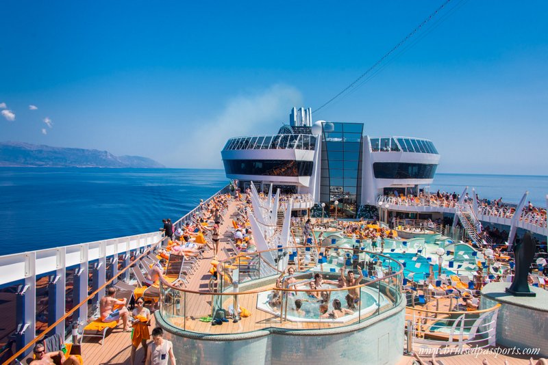 MSC Preziosa pool area and jacuzzi