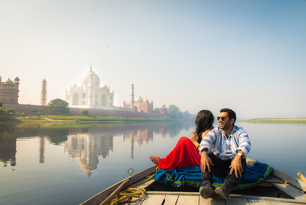 boat ride on Yamuna to see Taj Mahal