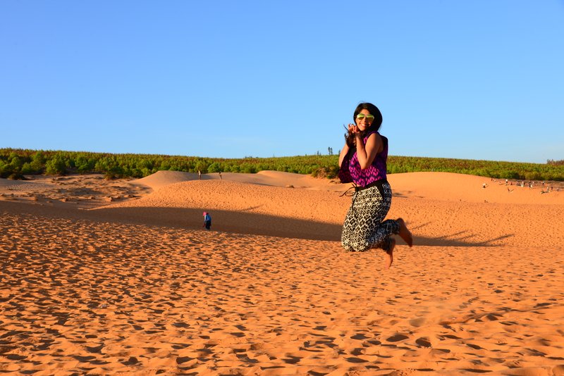 red sand dunes mui ne vietnam