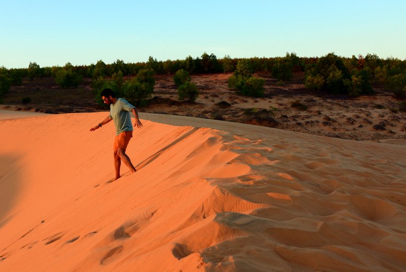 red sand dunes mui ne vietnam