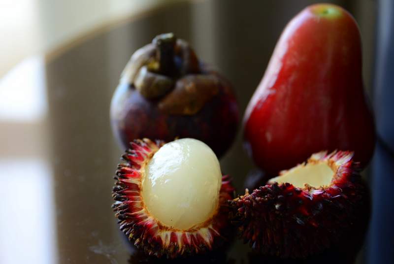 street food of malaysia fresh fruits