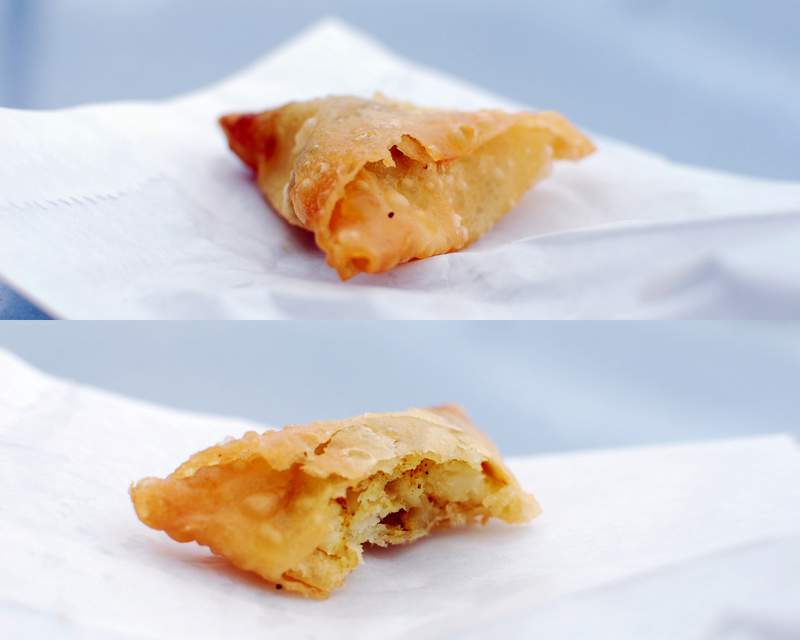 street food of mauritius samosa