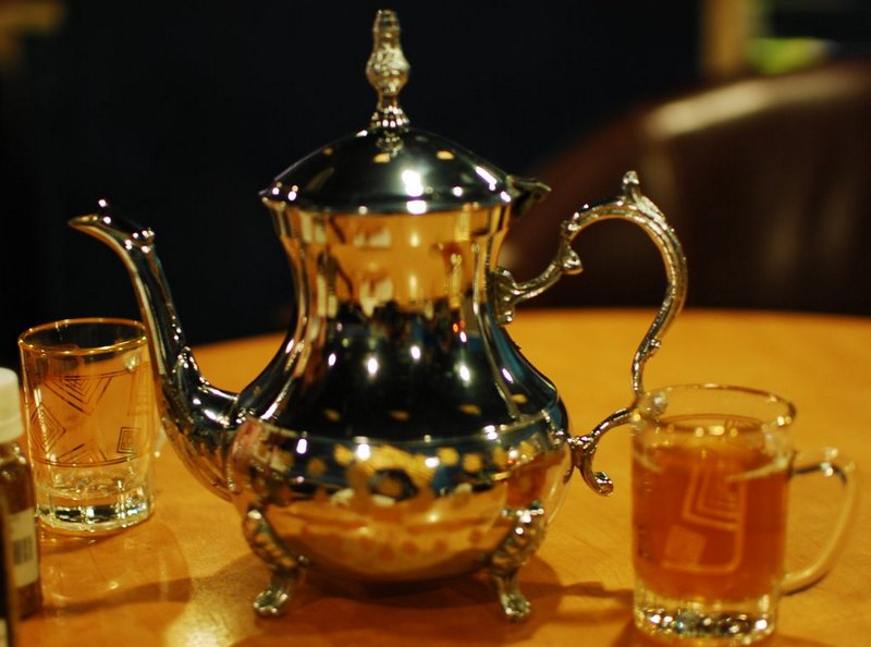 Offbeat Dubai Traditional Arabic Tea