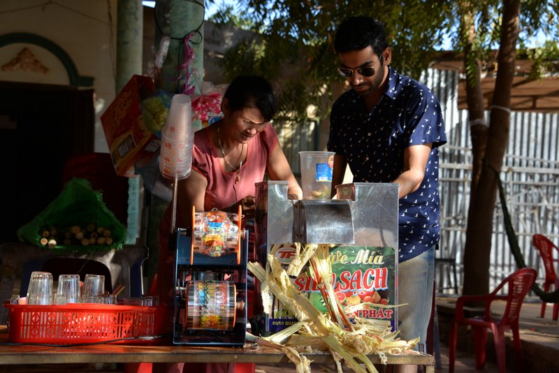 street food of vietnam sugarcane juice